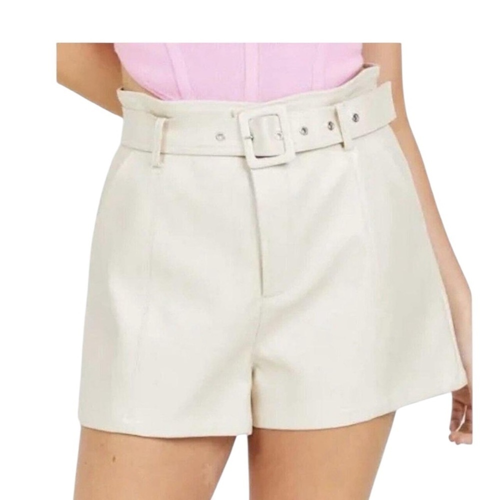Altard State Stylish Cream High-Waisted Shorts Size Large .   I#126